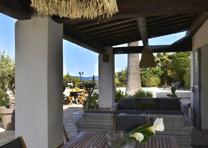 Capocio فيلة كافالير سور مير